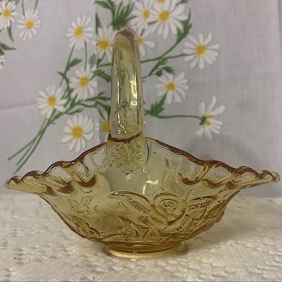 1930s vintage amber yellow federal glass cabbage Sharon rose depression basket